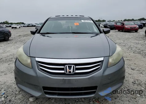 2011 Honda Accord Exl z USA, uszkodzony, nr VIN 1HGCP2F8XBA072453